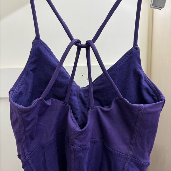Lululemon size 2 ballerina style tank . Cross back with soft boning/seams. - Picture 5 of 5